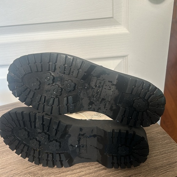 SINCERELY JULES HARLEY COMBAT BOOTS CREAM COLOUR SIZE 7.5 - Picture 8 of 10